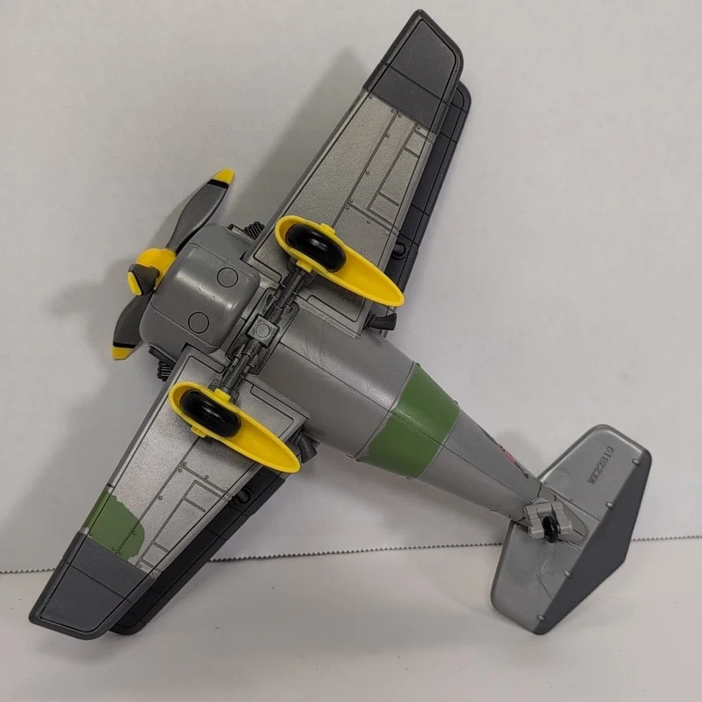 Fortnite Battle Royale Fighter Plane‎ Toy 9